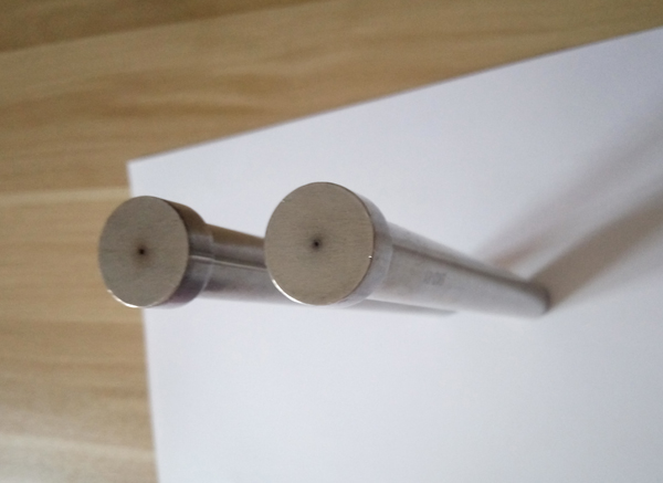190厚0.8和1.0mm深孔電火花加工效果展示